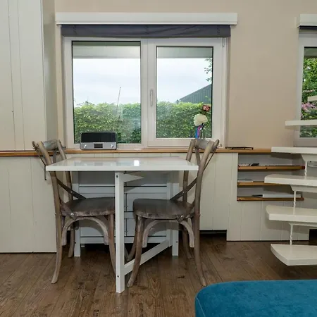 Klein Polderhuis Holiday home *